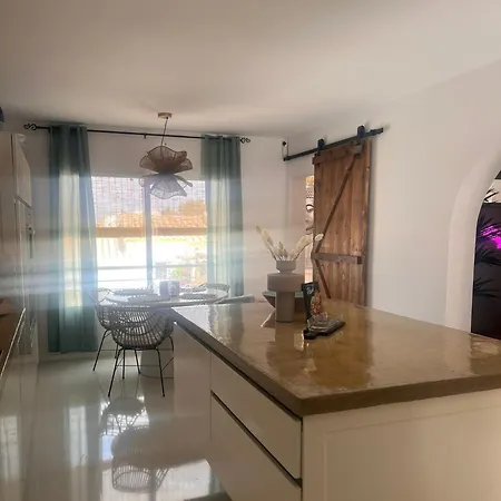Lägenhet Casa La Baouzza *